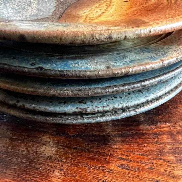 Rustic Vintage Studio Pottery Plate 8.5 - Picture 6 of 7